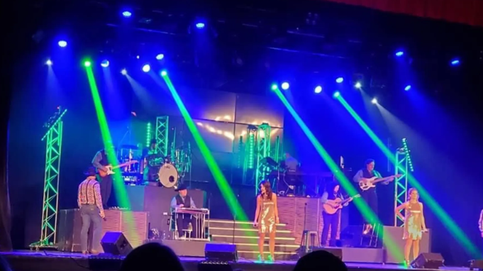 Why the Baldknobbers Branson Show Is a Must-See: Classic Comedy & Country Music Fun